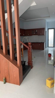 Bán nhà 78m ngang 5 gần UNBD phường Trường Thọ đường trước nha 12 m hoàn công