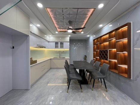 Bán Nhà 70m2  HXH Phường 15- Quận Tân Bình - 5 Tầng BTCT - Nội Thất Châu Âu Chỉ Nhỉnh 7 Tỷ TL -