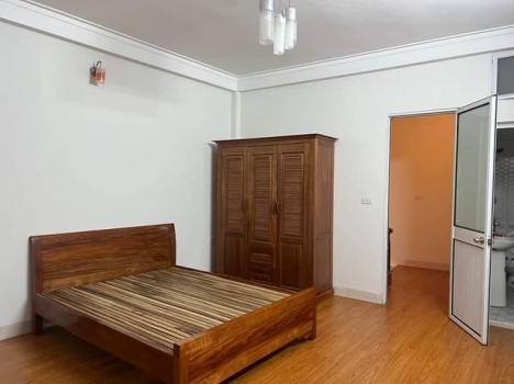 Giá rẻ chốt nóng ngay oto đỗ sát cổng-nhỉnh 4 tỉ có nhà đẹp -Trung tâm Phú Nhuận-full nội thât