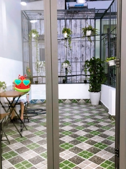 Chính Chủ Nhà Mới Vị Trí Cực Đẹp, Ngay Nguyễn Kiệm.