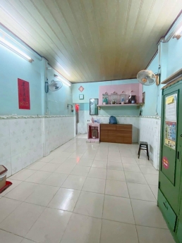 Âu Cơ, Q11 - 2 tầng - Nở hậu chữ L- Hẻm 3.5m - cách hẻm xe tải chỉ 5m- gần 30m2 giá 3.55 tỷ TL