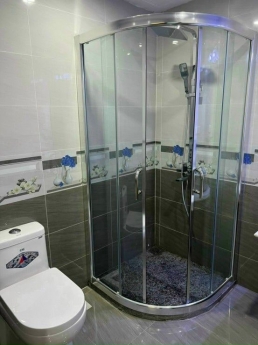 Bán nhà mới tặng nội thất xịn, sát phố Nguyễn Khang, 40m2 rộng 5m, giá mong muốn 4,8 tỷ