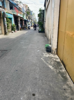 Quận 11 Hẻm xe tải thông, kinh doanh Nở hậu 141m2(3,9x29m nở hậu 7,9m) Nhà nát tiện xây mới. Chỉ