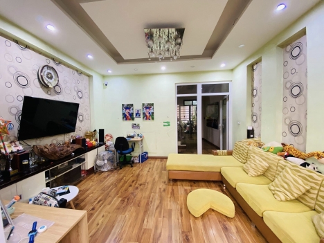 Hiếm Có 102!! Bán nhà Hoàng Văn Thái 28m 5 tầng, MT 4m, PHÂN LÔ, Ô TÔ TRÁNH Chỉ 2.95 tỷ,