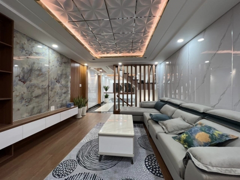 Bán Nhà 70m2  HXH Phường 15- Quận Tân Bình - 5 Tầng BTCT - Nội Thất Châu Âu Chỉ Nhỉnh 7 Tỷ TL -