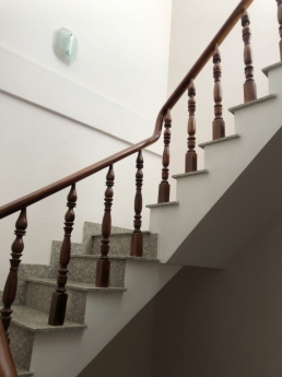 CẦN BÁN NHÀ 3 LẦU SÂN THƯỢNG ĐƯỜNG NGUYỄN THỊ TẦN GIÁ P2Q8