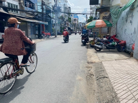 Quận 11 Hẻm xe tải thông, kinh doanh Nở hậu 141m2(3,9x29m nở hậu 7,9m) Nhà nát tiện xây mới. Chỉ