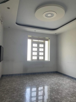 BÌNH TÂN, HXH ĐỔ CỬA, SÁT MÃ LÒ, GẦN LÊ VĂN QUỚI, BỐN XÃ, NGANG KHỦNG 8M, DÒNG TIỀN 20TRIỆU.THÁNG,