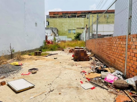 Bán lô đất mặt tiền Bùi Cẩm Hổ - Tân Phú. DT 10 x 38 giá chỉ 23.8 tỷ.