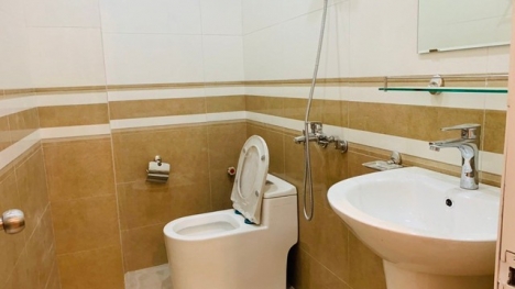 Giá rẻ chốt nóng ngay oto đỗ sát cổng-nhỉnh 4 tỉ có nhà đẹp -Trung tâm Phú Nhuận-full nội thât