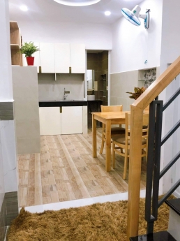 Chính Chủ Nhà Mới Vị Trí Cực Đẹp, Ngay Nguyễn Kiệm.