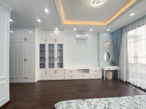 Bán nhà Trần Phú Ngõ xe tăng đổ cửa 45m2 5T siêu rẻ 7 Tỷ 2 mặt ngõ ô tô tránh.