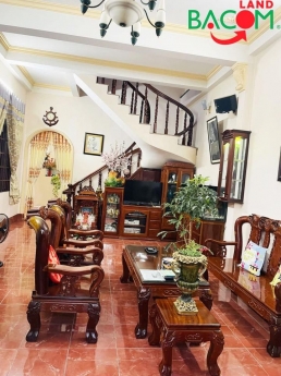 BÁN GẤP NHÀ BIỆT THỰ MI MI , 8 x 17M, KẾ CHỢ LÝ VĂN SÂM, 1T 1 L TAM HIỆP BIÊN HOÀ, CHỈ 8,5 TỶ