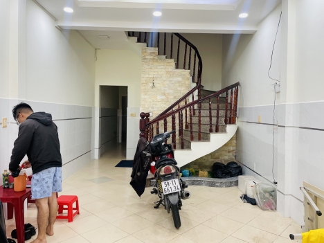 Bán nhà Thoại Ngọc Hầu, Tân Phú - HXH 8M - 65m2- 2 tầng - giá chỉ 7 TỶ ( TL )