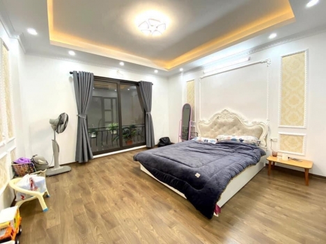 Tôi Bán gấp nhà ngõ Trần Phú 40m2 4T giá 5 tỷ Ô TÔ đỗ cửa
