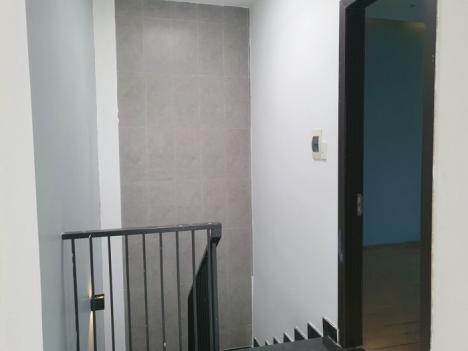 Mặt tiền 3 tầng Nguyễn Phước Nguyên kinh doanh tốt