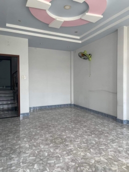 BÌNH TÂN, HXH ĐỔ CỬA, SÁT MÃ LÒ, GẦN LÊ VĂN QUỚI, BỐN XÃ, NGANG KHỦNG 8M, DÒNG TIỀN 20TRIỆU.THÁNG,