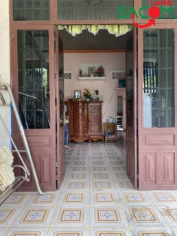 Bán căn nhà c4 hẻm thông oto P. Hiệp Hoà dt 89m2 shr giá chỉ 2ty5 .