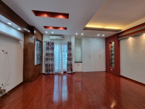 Cần Bán Gấp nhà Mỹ Đình Kinh Doanh Nhà mới Dt 42m2 6t thang máy giá 6,8 tỷ có thương lượng
