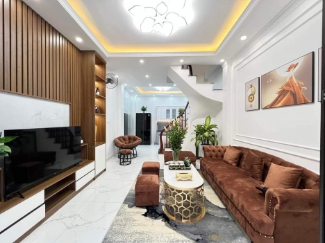 Bán Nhà Phố Nguyễn Chính, Hoàng Mai, Nhà Đẹp Ở Luôn, Ô Tô Đỗ cửa, 35m, 4 Tầng, giá 4.75Tỷ