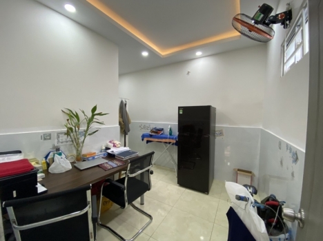 Bán nhà mới đẹp CMT8 ,Tân Bình - 2 tầng - 45m2 - Nở hậu - 5.45Tỷ TL