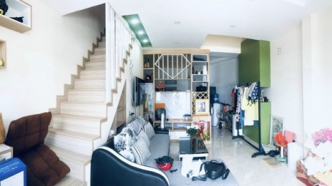 Cần tiền bán gấp Nhà sổ XD riêng ngay trung tâm đường Đồng Tâm, Đà Lạt giá chỉ 3.2 tỷ
