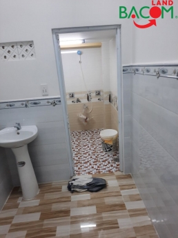 Giảm 150tr còn 3ty150 bán nhanh.Bán nhà 1T1L P Tam Hiệp gần chợ Quận shr thổ cư 85m2 .