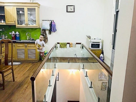 Bán nhà Hậu Giang 50m2 3 tầng chỉ 4.8 tỷ, nhà mới đẹp, gần mặt tiền