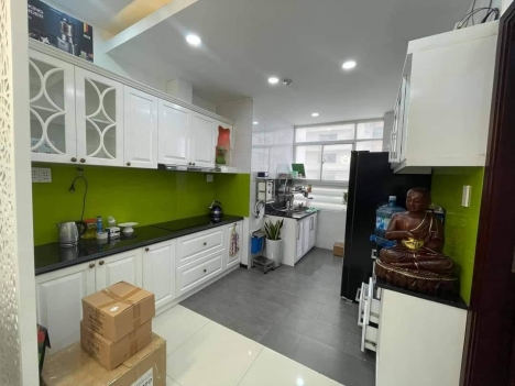 CẦN BÁN CĂN HỘ CC TRUNG TÂM Q10. 63M2, TẶNG TOÀN BỘ NỘI THẤT CAO CẤP.