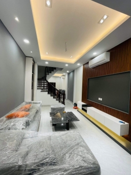 CHỦ NGỘP CẦN BÁN GẤP NHÀ -PHÁO ĐÀI LÁNG  -ĐỐNG ĐA -4 TẦNG 50 M2 MẶT TIỀN 5 M-FULL  NỘI THẤT -5 TỶ 2