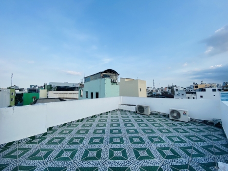 Bán nhà HXH Lạc Long Quân - Quận 11, DT 5 x10, 4 tầng, 4PN gía 6.8 tỷ