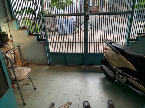 BÁN NHÀ HXT LÔ GÓC THÔNG VỊ TRÍ ĐẸP TIỆN VỪA Ở VỪA KINH DOANH 100 TRIỆU M2 KHU VỰCTÂN BÌNH