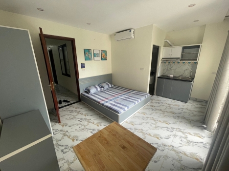 Bán nhà 7 Tầng, dòng tiền 840 triệu năm, 70m2, thang máy cao cấp, Quan Hoa, 9.7 tỷ