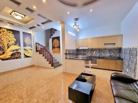 cực phẩm Trần Bình nhà siêu đẹp ngõ ô tô lô góc DT sd 36m2 4 t giá 4,2 tỷ có thương lượng