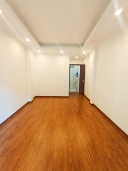 SIÊU PHẨM 6 TẦNG- THANG MÁY- KINH DOANH -Ô TÔ TRÁNH Phố MINH KHAI