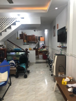 Nhà Ngay Chợ Phạm Văn Bạch - Phường 15 - Quận Tân Bình - Khu Dân Trí Cao Yên Tĩnh - 44M2 (4*11 ) -