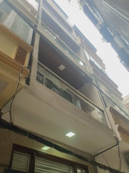 BÁN NHÀ TRONG NGÕ ĐƯỜNG THANH BÌNH MỘ LAO.OTO ĐỖ CỬA,GIÁ 4,9