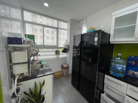 CẦN BÁN CĂN HỘ CC TRUNG TÂM Q10. 63M2, TẶNG TOÀN BỘ NỘI THẤT CAO CẤP.