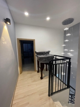 NHÀ ĐẸP 2 TẦNG, HẺM XE HƠI, HUỲNH TẤN PHÁT, QUẬN 7, CHỈ 4.6TỶ, TẶNG FULL NỘI THẤT