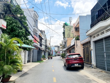 NHÀ CHÍNH CHỦ LÂU NĂM GẦN CHỢ THẠCH ĐÀ - HẺM 8M NHỰA - XE HƠI ĐẬU ĐÂU CŨNG ĐƯỢC - 125M2 CHỈ 9.7 TỶ