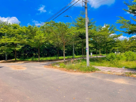 Ngộp nợ cần bán lô đất cách chợ Phú Hoà Đông 200m giá 755tr