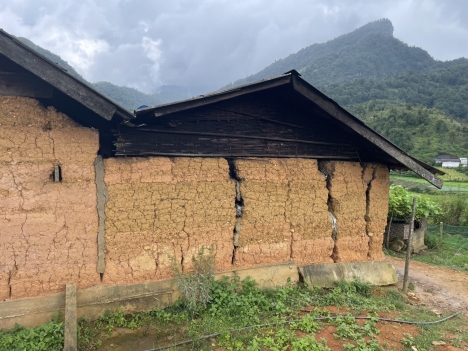-Y TÝ- (SAPA 2).mảnh đất thuộc khu đô thị du lịch Phìn Hồ, tiềm năng tăng tỉ suất lợi nhuận lớn.