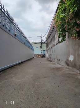 BN Phạm Văn Đồng;Q.Thủ Thủ Đức;hàng ngộp;270M2 dt: 11*25m; ô tô đỗ cửa chỉ 10 tỷ