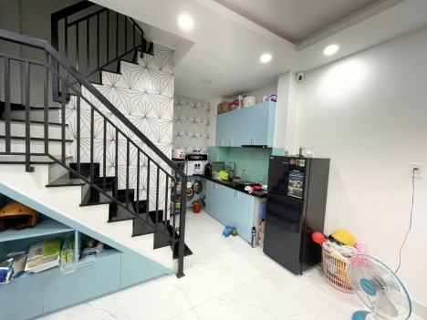 NHÀ MỚI ĐẸP, SÁT HXH, NGAY CHỢ CÂY QUÉO, GIÁ 4.65 TỶ TL