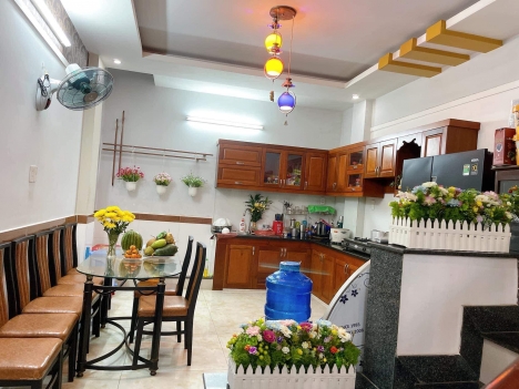 HẺM XE HƠI VÀO NHÀ - ĐÚC BTCT - NGANG RỘNG NỞ HẬU ĐẸP - TƯƠNG LAI LÀ ĐƯỜNG 12M - GIÁ BAO ĐẦU TƯ