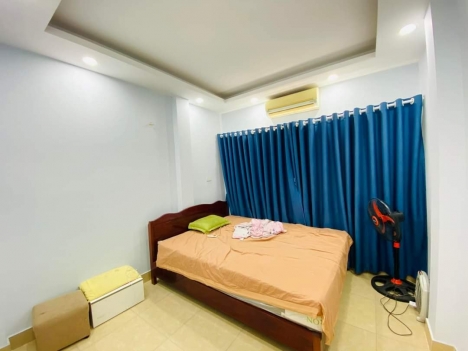 Nhà đẹp Mỹ Đình. Hai mặt thoáng, giá tốt, ở luôn 35m - 5T – 4N – Chỉ 4 tỷ 1. Siêu hiếm!