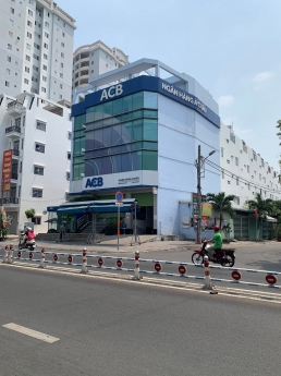 DIỆN TÍCH LỚN VỊ TRÍ ĐẸP NHÀ CŨ TIỆN XÂY MỚI.