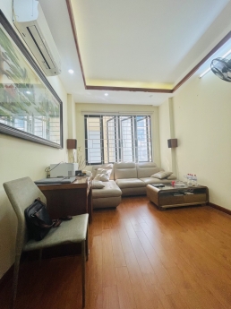 Bán Nhà Phố Hồng Mai, Nhà Đẹp Ở Luôn, Ngõ Rộng , 20m Ô Tô Tránh, 40m, 5 tầng, giá 5.5 tỷ