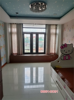 NHÀ 4 TẦNG CẠNH TRƯỜNG THCS TRẦN PHÚ- PHAN VĂN HỚN- HẺM XE HƠI - 60M2