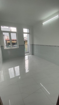 NHÀ RẤT ĐẸP SÁT KDC HẺM 15 KHUÔNG VIỆT